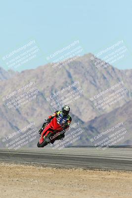 media/Dec-01-2025-Moto Forza (Mon) [[2daa91e15f]]/2-Intermediate Group/Session 4 Turn 9/